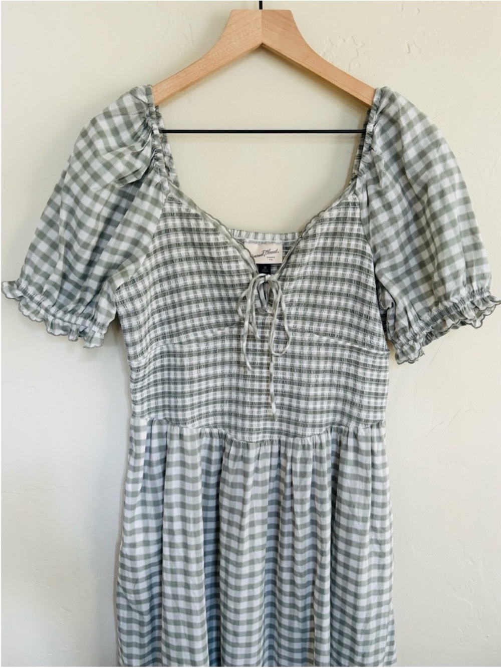 Universal Thread Gingham Puff Sleeve Dress - Picture 7 of 14